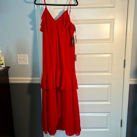 NWT true red strapless hi-low dress - Picture 3 of 9